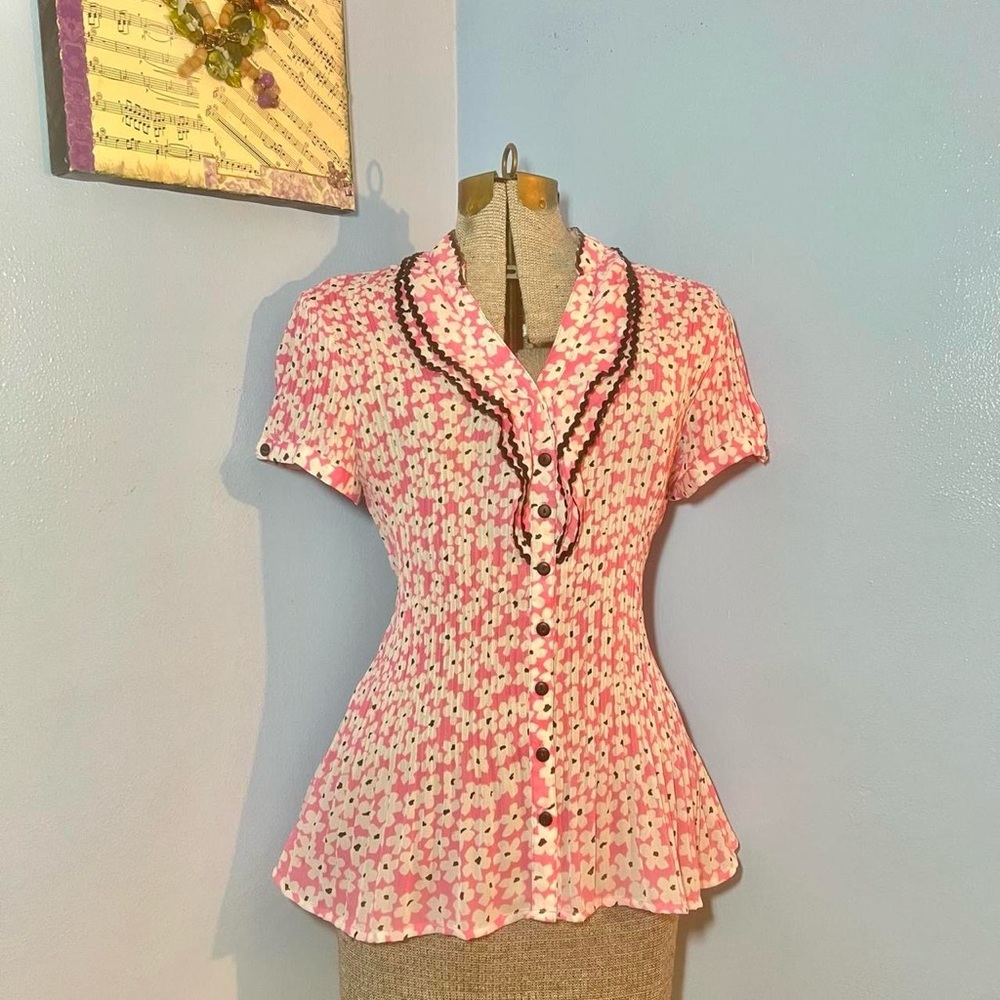 Dressbarn Pink Floral Button-Up Blouse
